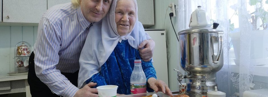 Дед вязал из кочерги банты, а внука в шутку называют китайцем